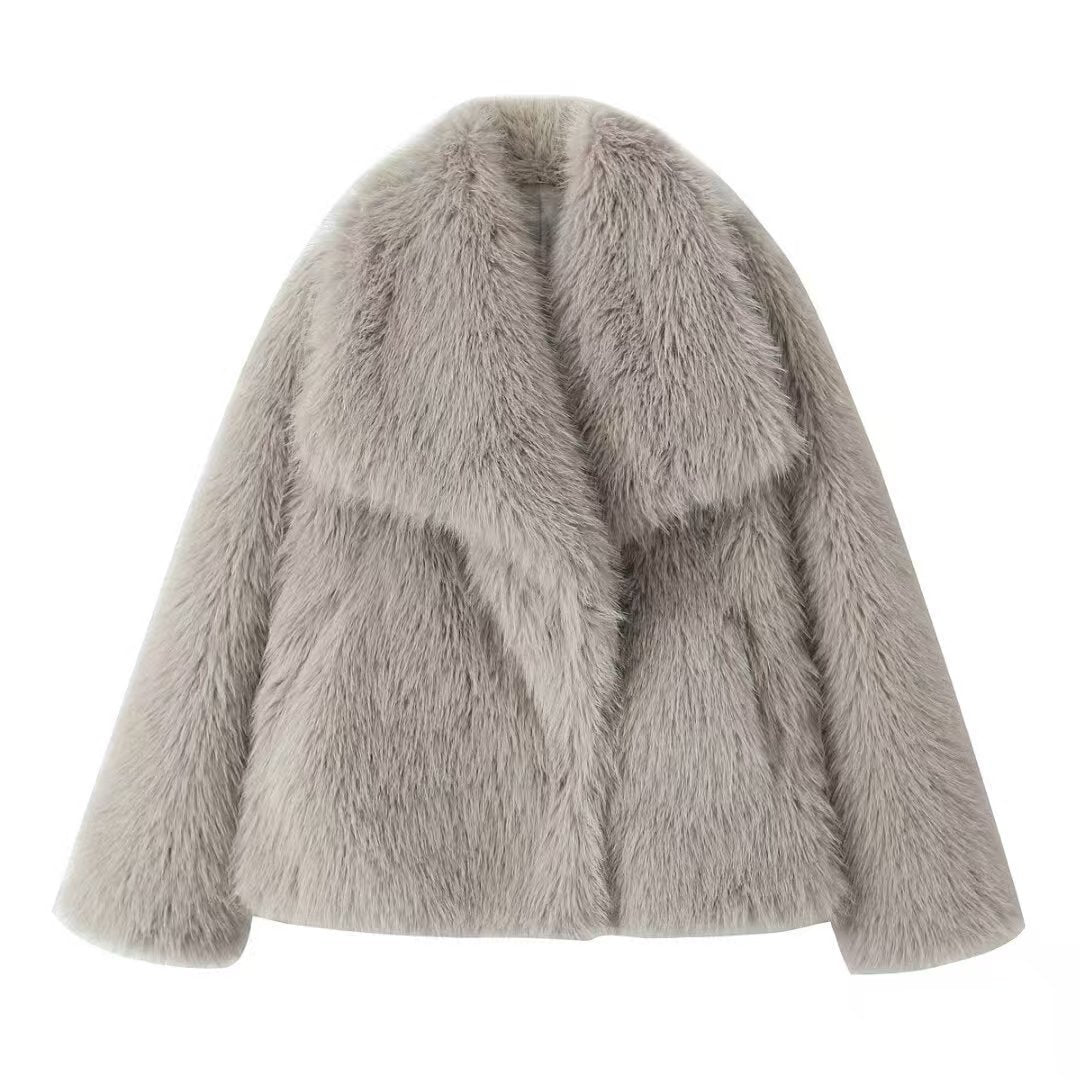 Women's Luxe Faux Fur Jacket with Oversized Lapel