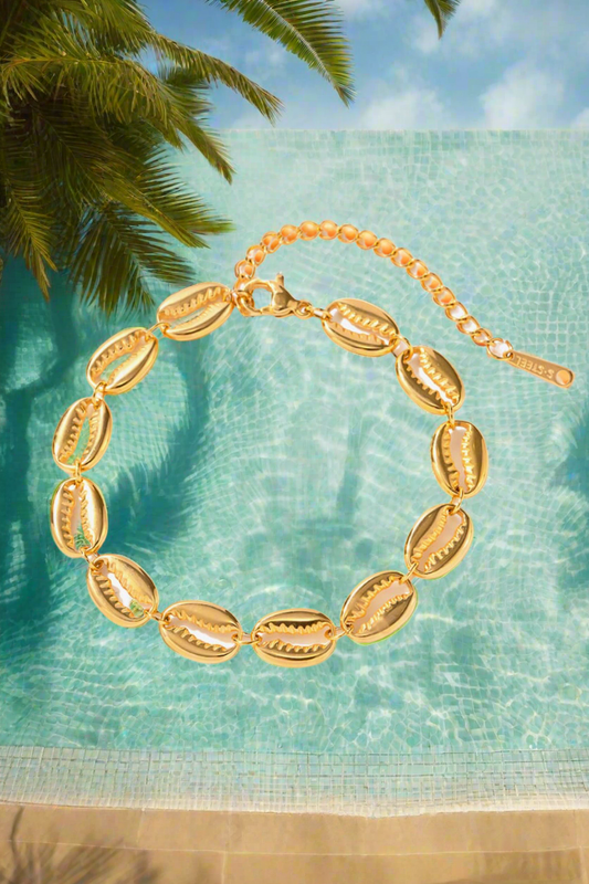 Shell Bracelet, Women's Bracelet, Gold Link Bracelet,  Charm Bracelet, Vacation Jewelry, Beach Jewelry, Beachchi Bracelet, Coastal theme Bracelet